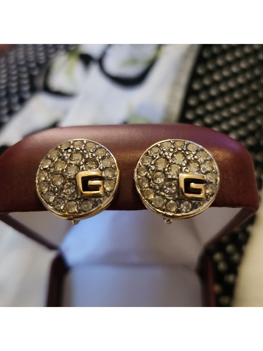 HOST PICK Givenchy clip-on earrings signed ✨️